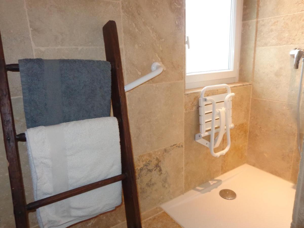 Апартаменты Chez Corine Marque Badet Люс-Сен-Совёр Экстерьер фото