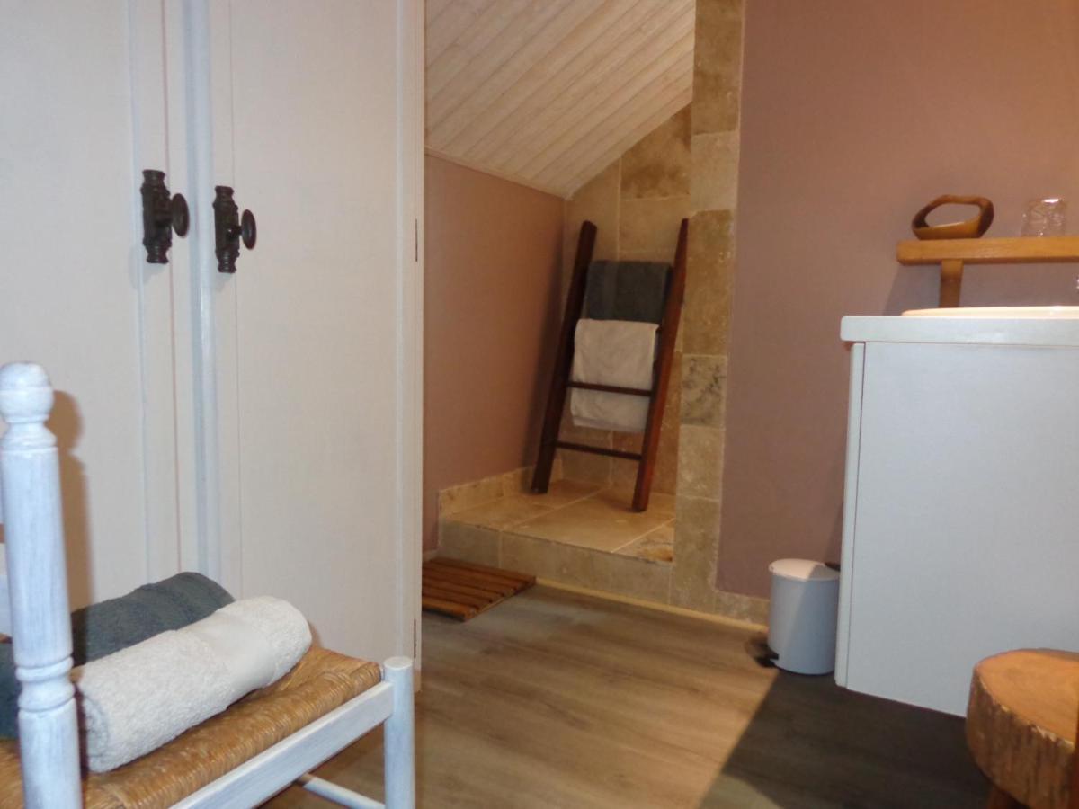Апартаменты Chez Corine Marque Badet Люс-Сен-Совёр Экстерьер фото